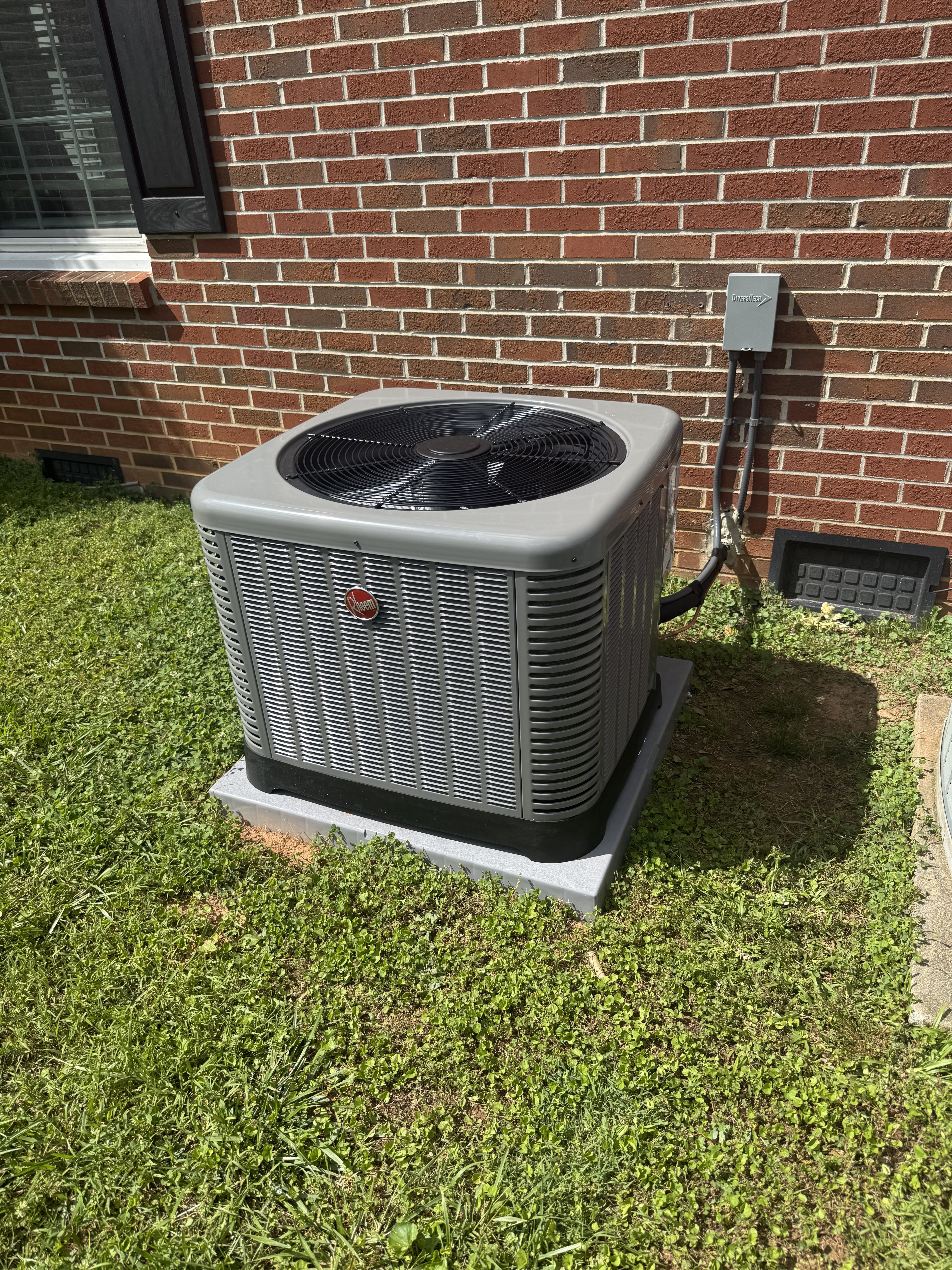 Rheem heat pump replacement on equipment pad